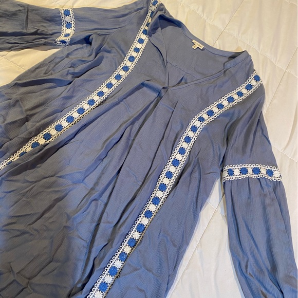 BLUE FLOWY MINI DRESS - Picture 3 of 4